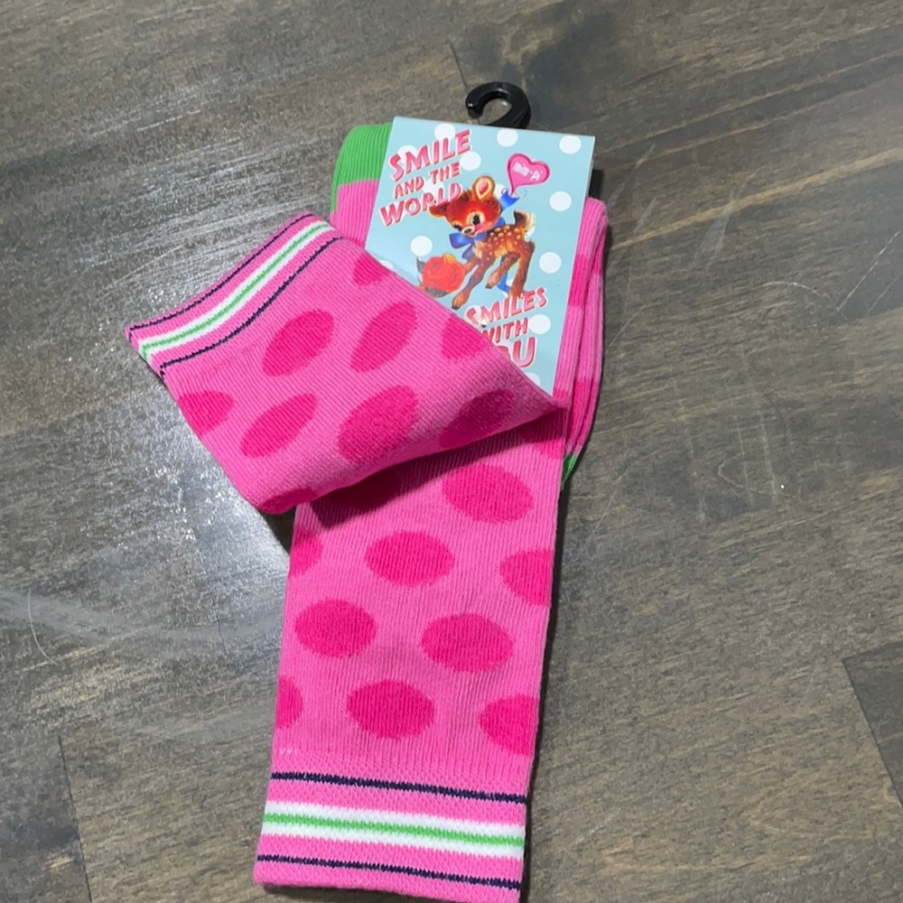 NWT Mim-Pi Girls Pink Dot Socks Sizes 2 to 8